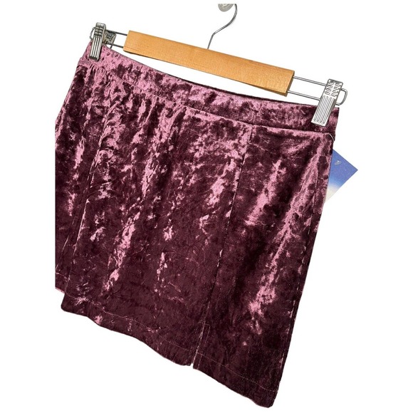New Nordstrom Abound Crushed Velvet Velour Mini Retro 90s Y2K Skirt Burgundy M - Picture 6 of 11